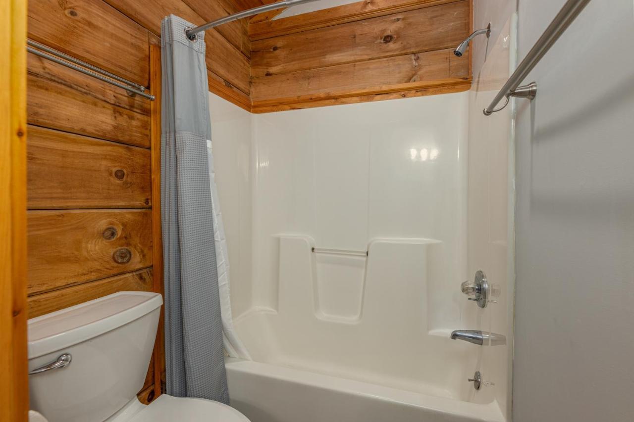 Firefly Hollow Cabin - Smoky Mountains - Soaky Mountain Water Park - Sevierville Convention Center Pigeon Forge Exterior foto